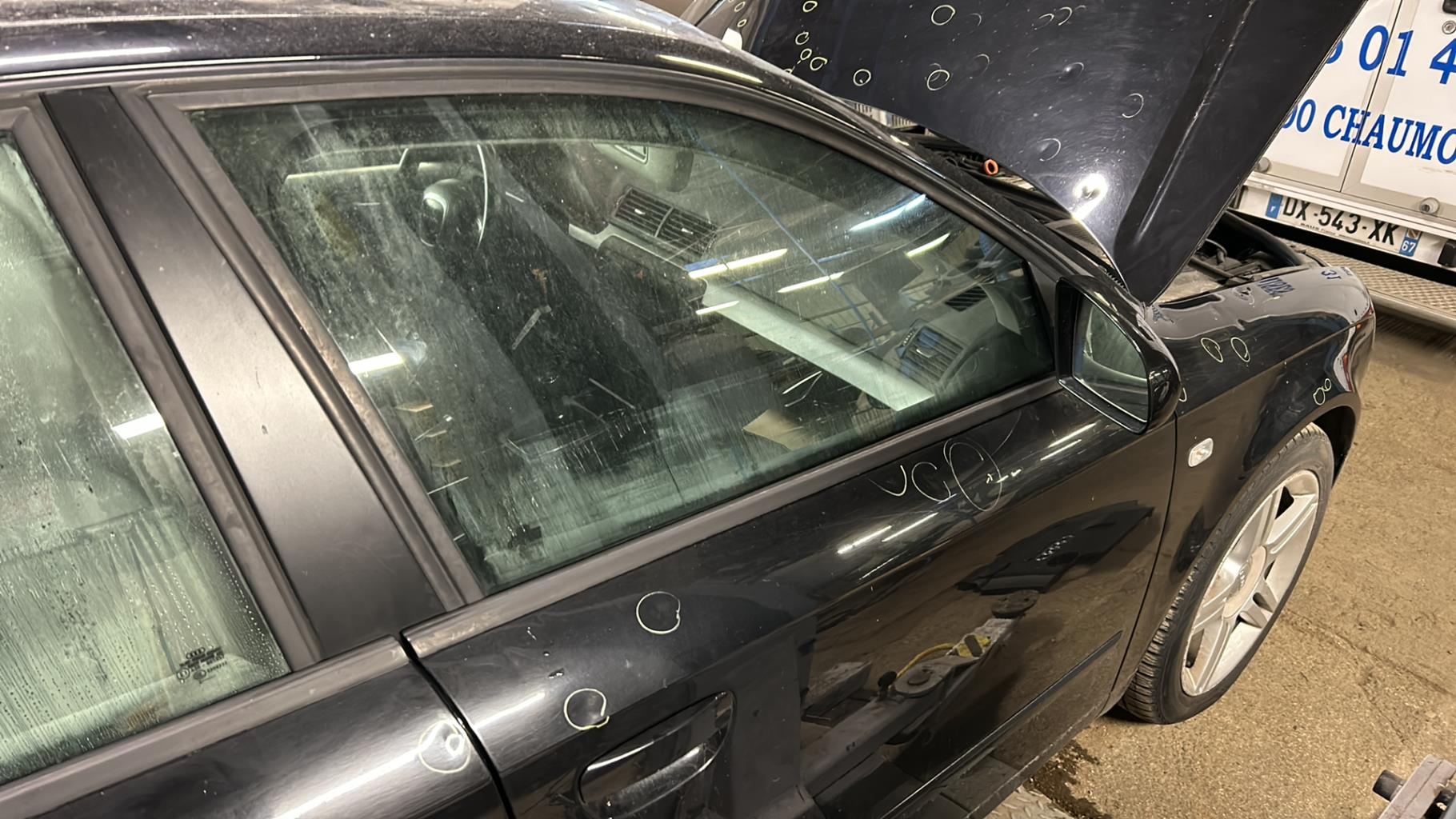 Vetro anteriore destro AUDI A4 2 PHASE 2  - 1