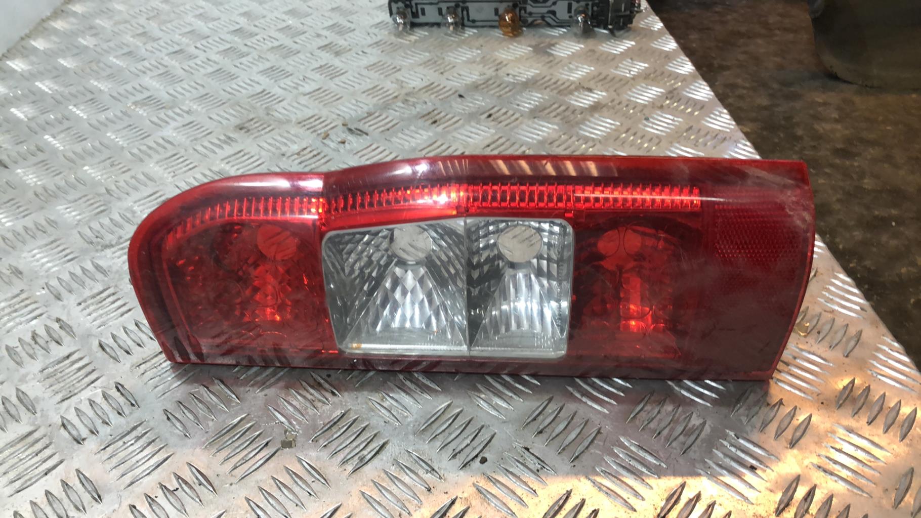 Fanale posteriore principale destro (luci) FORD TRANSIT 2 PHASE 2  - 1