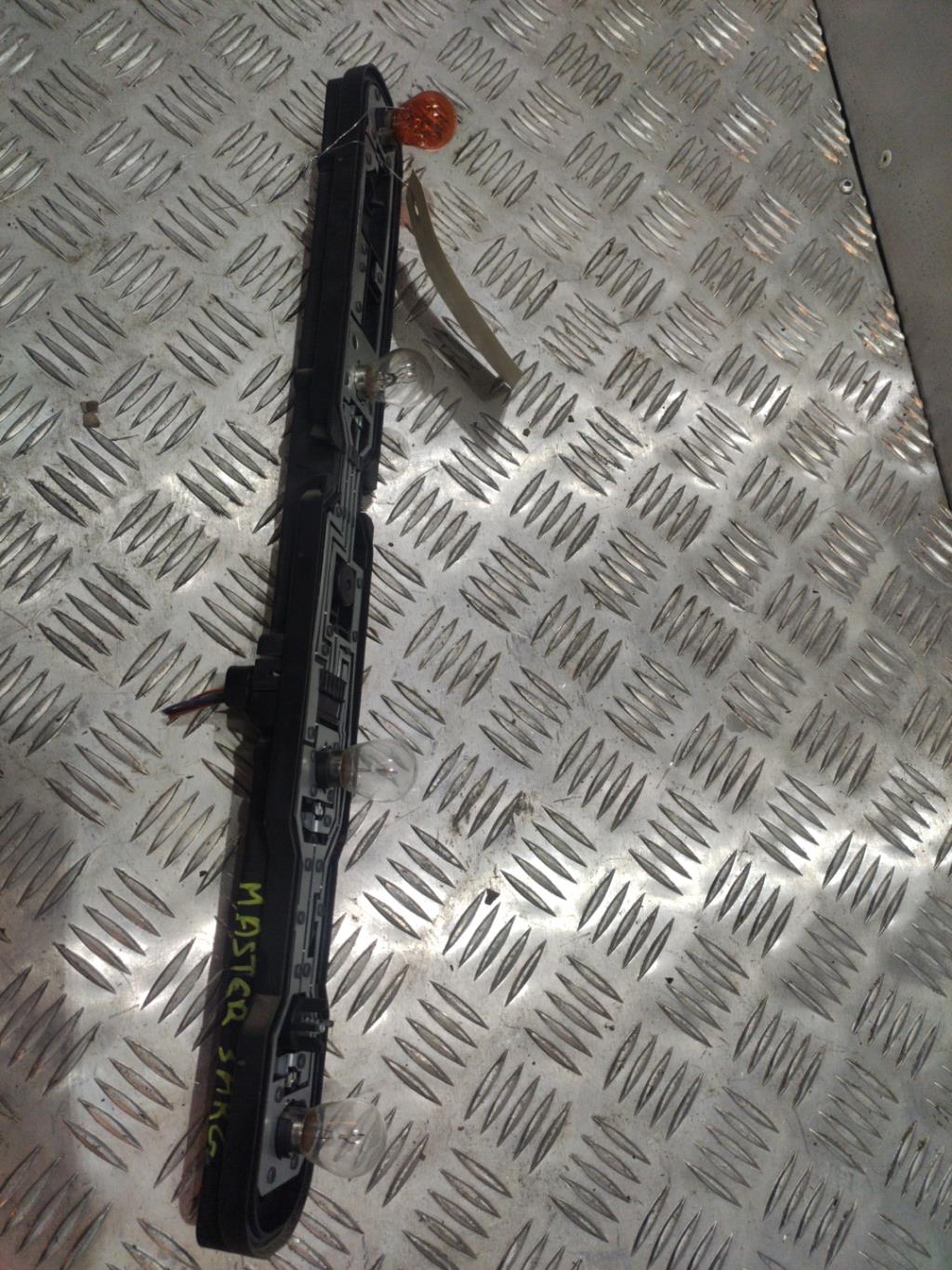 Base portalampade fanale posteriore sinistro RENAULT MASTER 3 PHASE 3 Diésel - 1