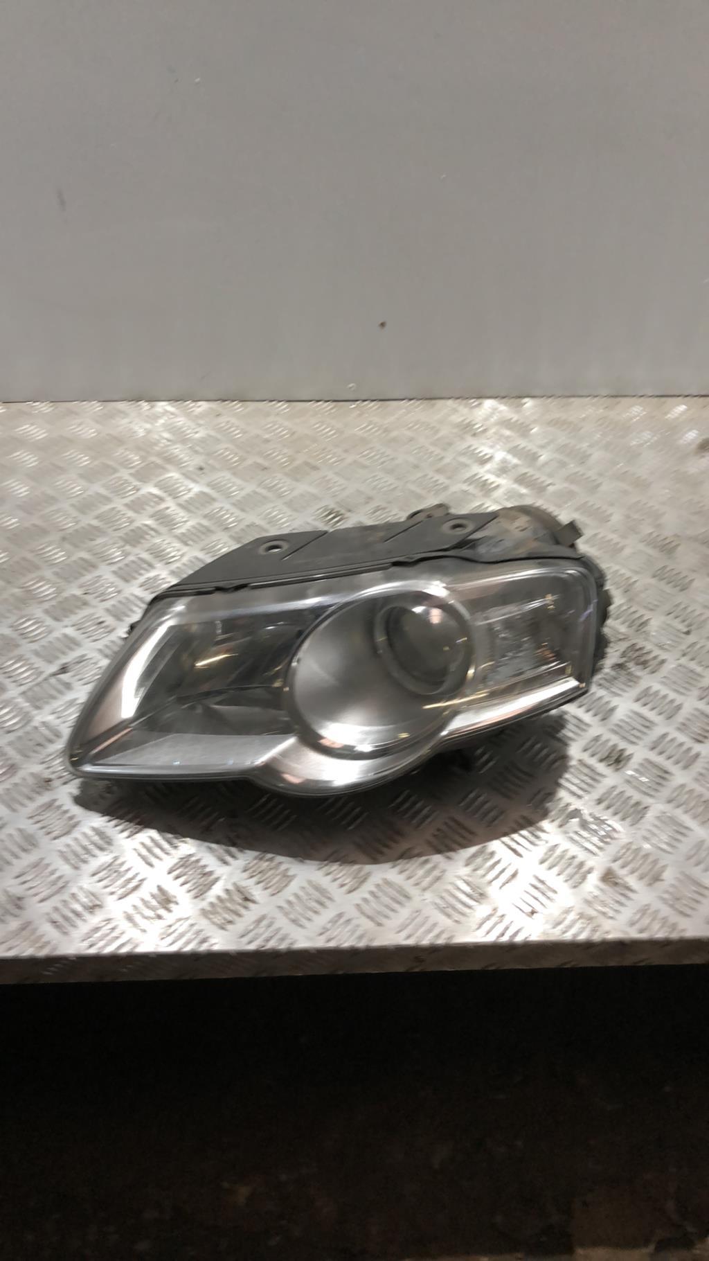 Gruppo ottico anteriore principale sinistro (luci)(faro) VOLKSWAGEN PASSAT 5 Diésel - 1