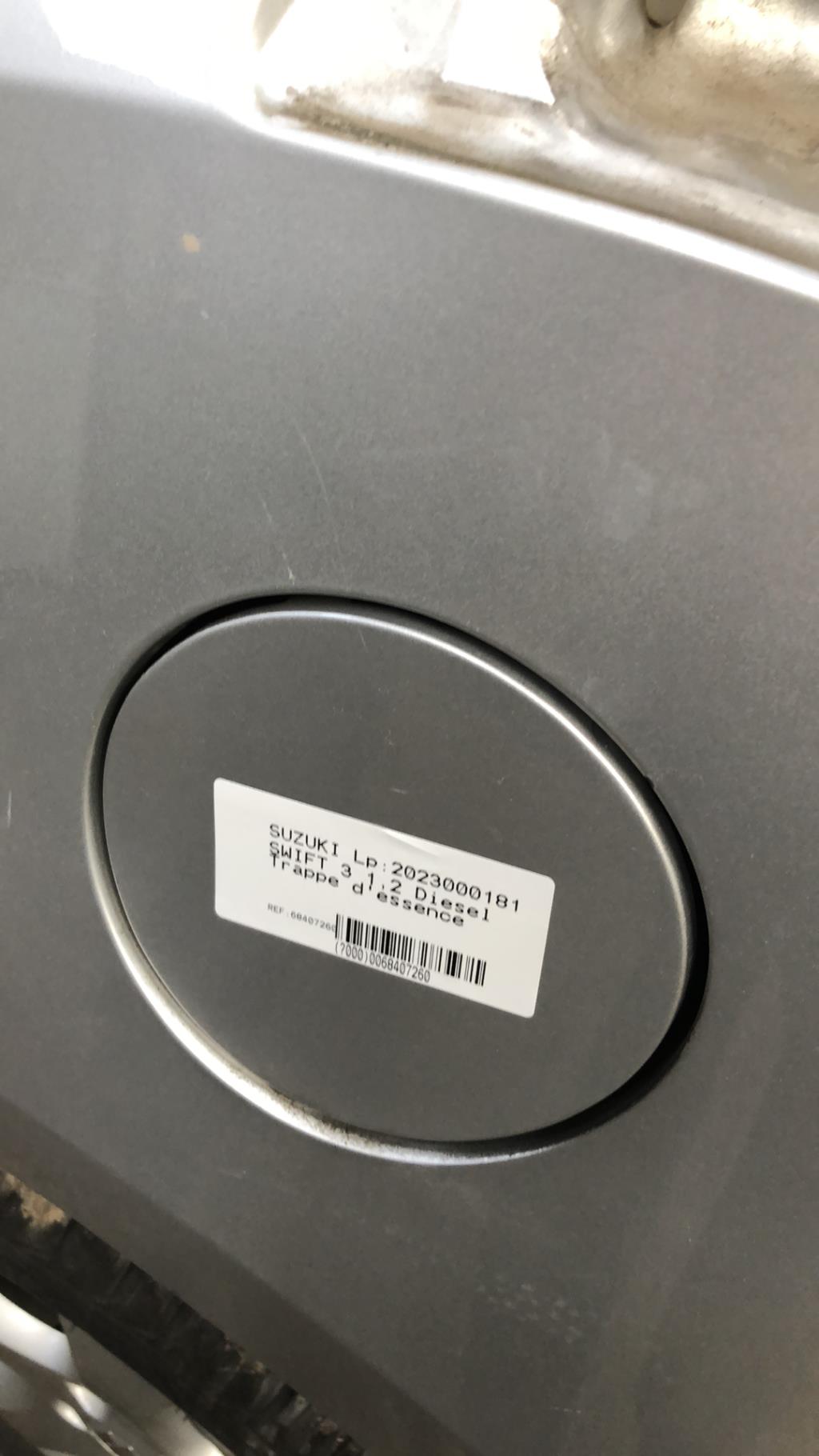 Sportello carburante SUZUKI SWIFT 3 Diésel - 1