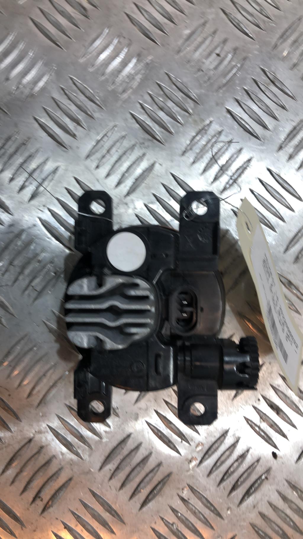 Fendinebbia sinistro (luce) PEUGEOT 2008 2  - 1