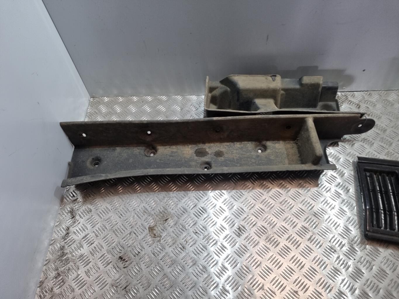 Bas de caisse gauche MERCEDES CLASSE M 163 PHASE 1 Diesel - 1