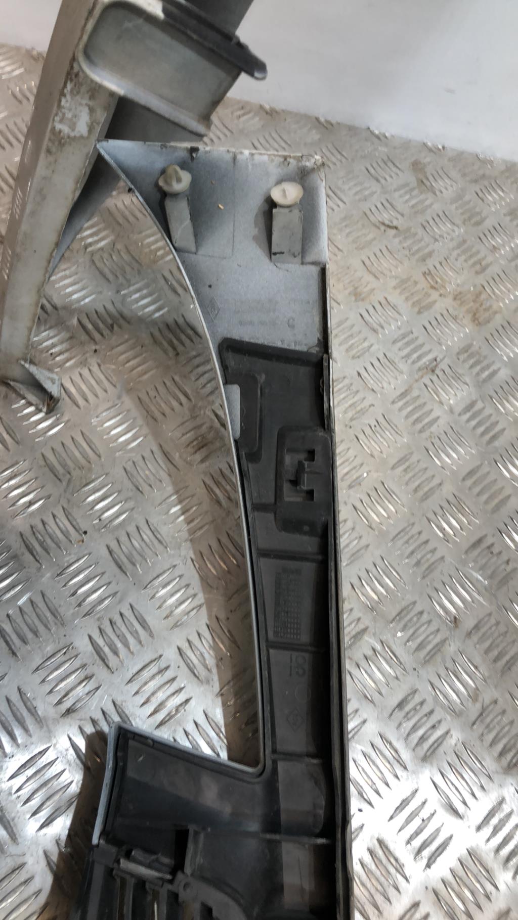 Calandre RENAULT KANGOO 1 PHASE 2  - 1