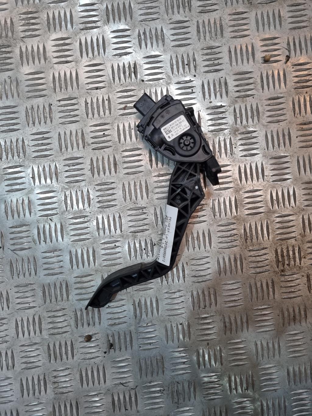 Pedale acceleratore PEUGEOT 207 PHASE 1  - 1