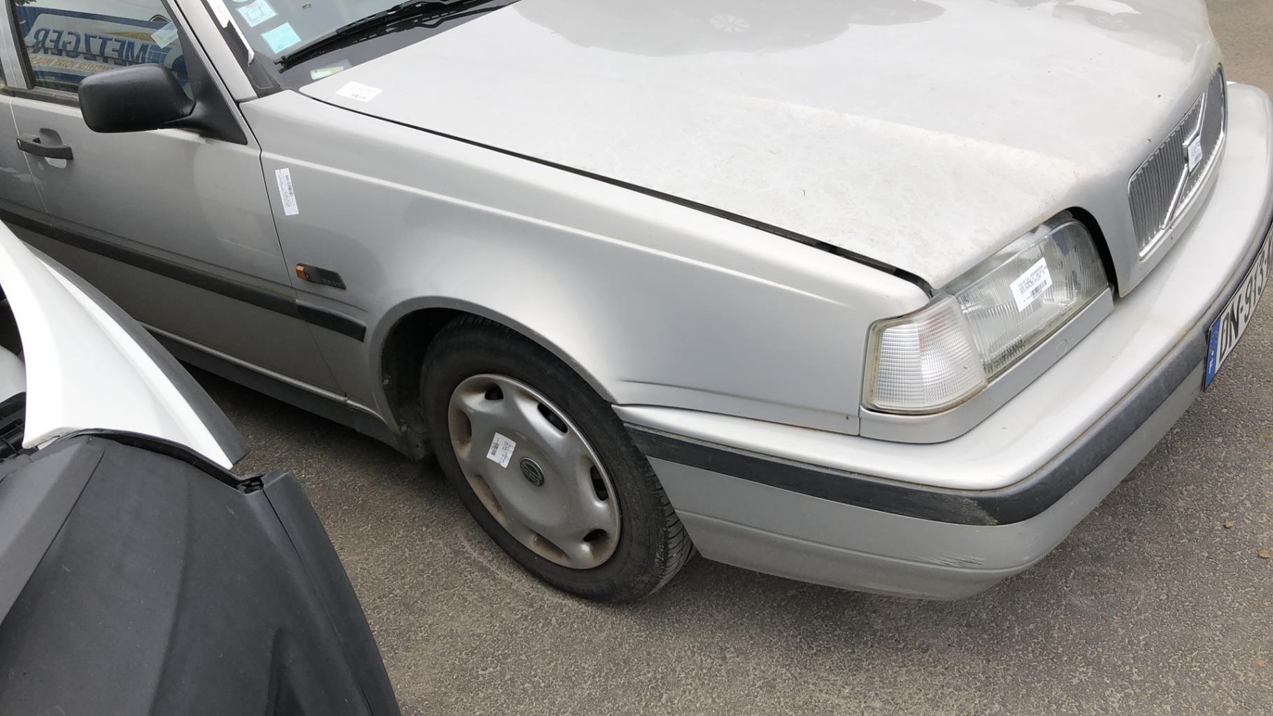Parafango anteriore destro VOLVO 440 PHASE 2  - 1
