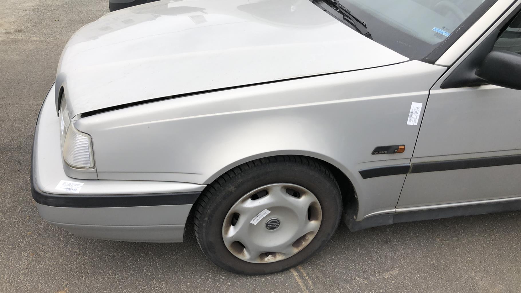 Parafango anteriore sinistro VOLVO 440 PHASE 2  - 1