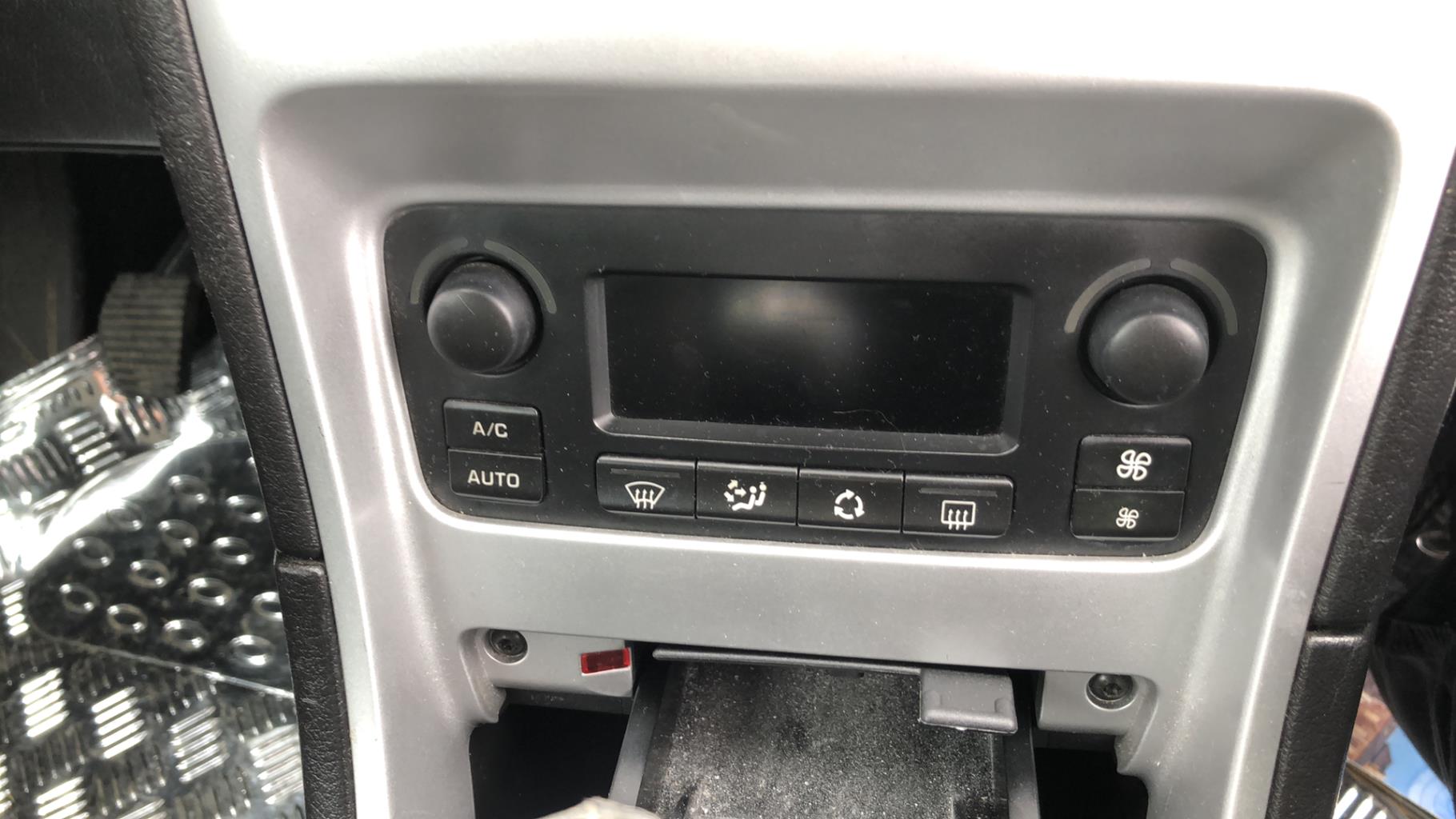 Commande chauffage PEUGEOT 307 PHASE 2 BREAK Diesel - 1