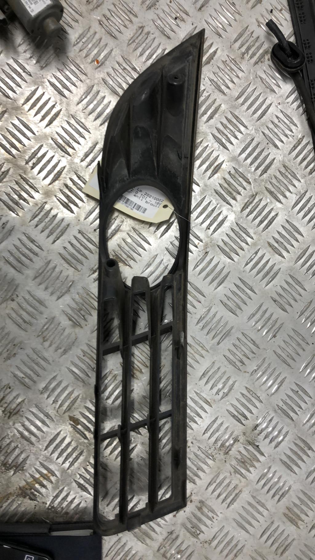 Cornice fendinebbia VOLKSWAGEN PASSAT 5  - 1