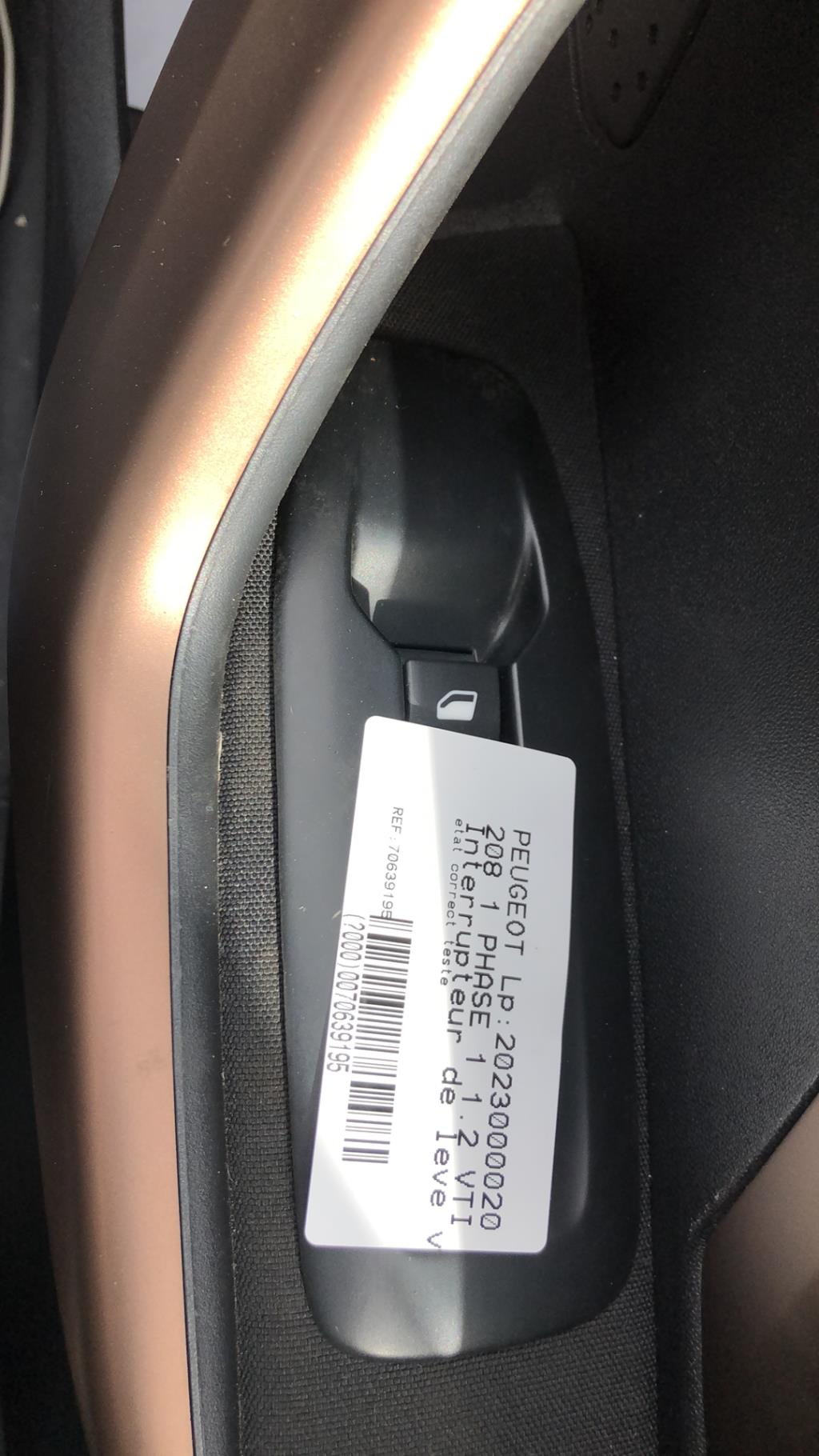 Interruttore lavacristalli anteriore destro PEUGEOT 208 1 PHASE 1 Gasolina - 1