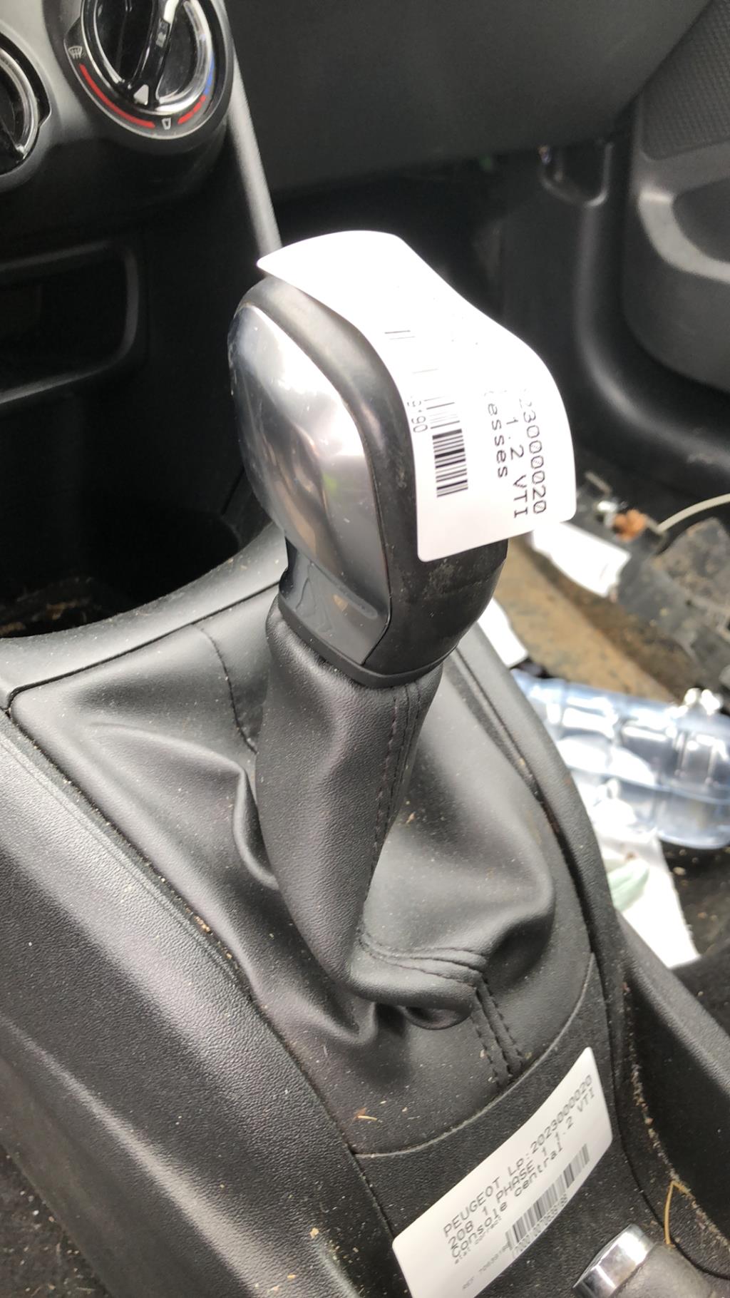 Pomello del cambio PEUGEOT 208 1 PHASE 1 Gasolina - 1