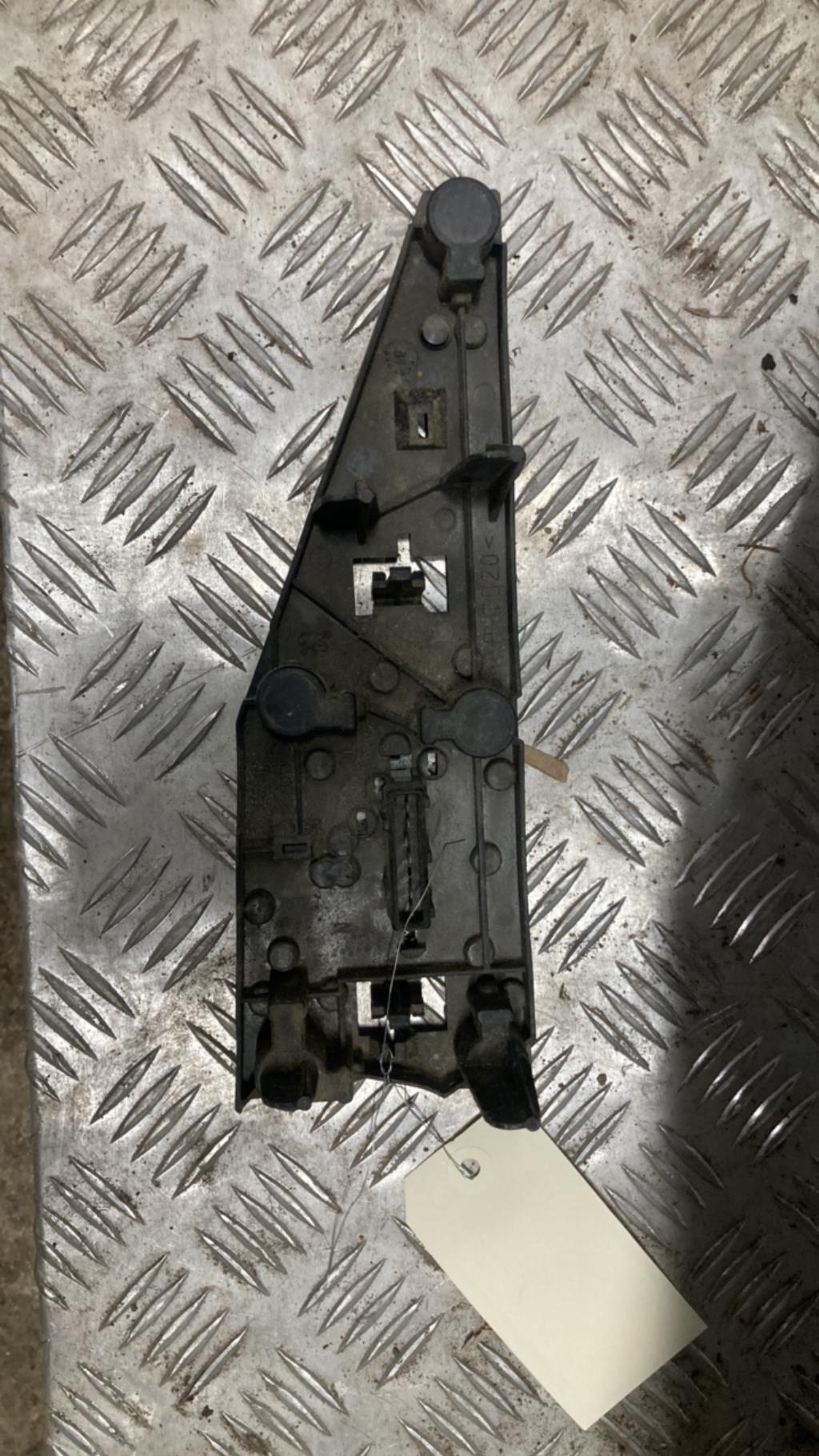 Base portalampade fanale posteriore destro PEUGEOT 406 COUPE  - 1