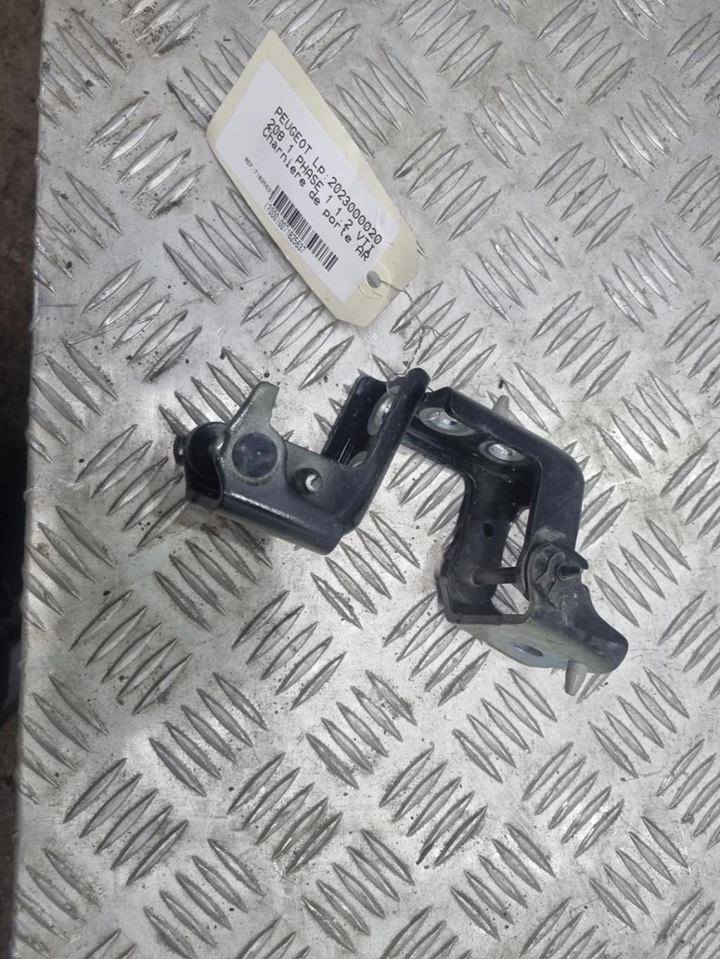 Cerniera portiera posteriore destra PEUGEOT 208 1 PHASE 1 Gasolina - 1