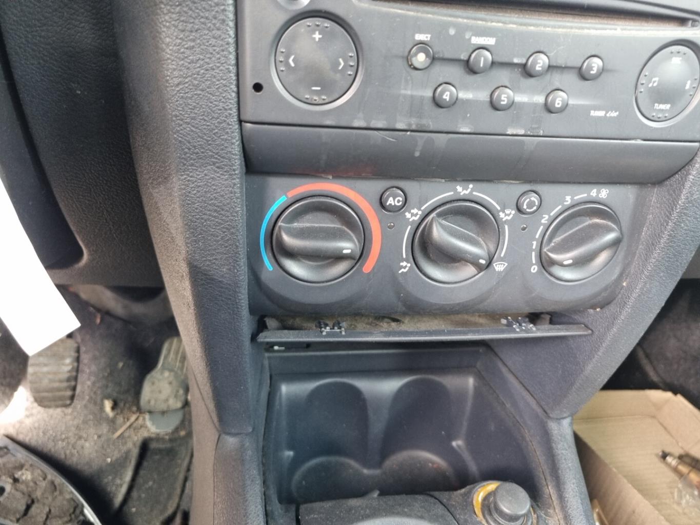 Commande chauffage RENAULT CLIO 2 PHASE 2 Essence - 1