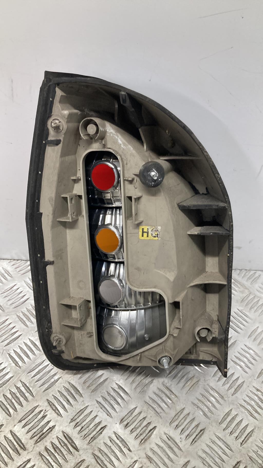 Fanale posteriore principale destro (luci) OPEL ZAFIRA A PHASE 1 Diésel - 1