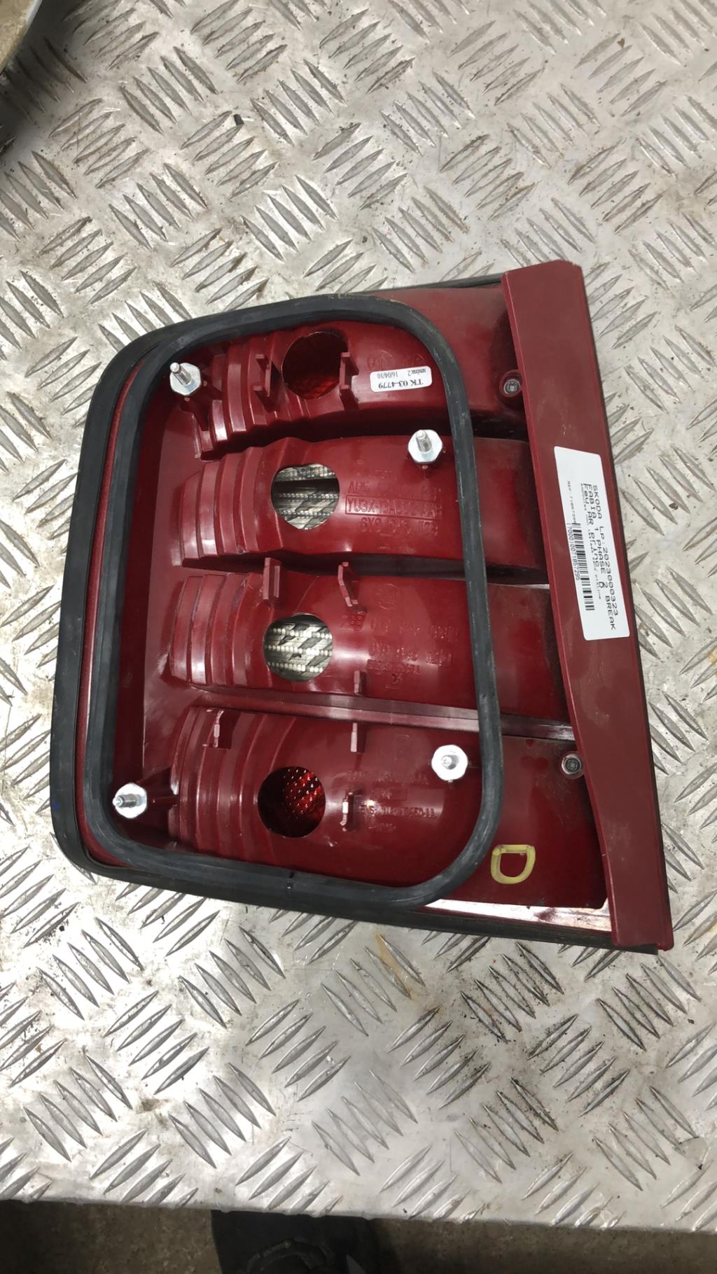 Fanale posteriore principale destro (luci) SKODA FABIA 1 PHASE 2 BREAK Gasolina - 1