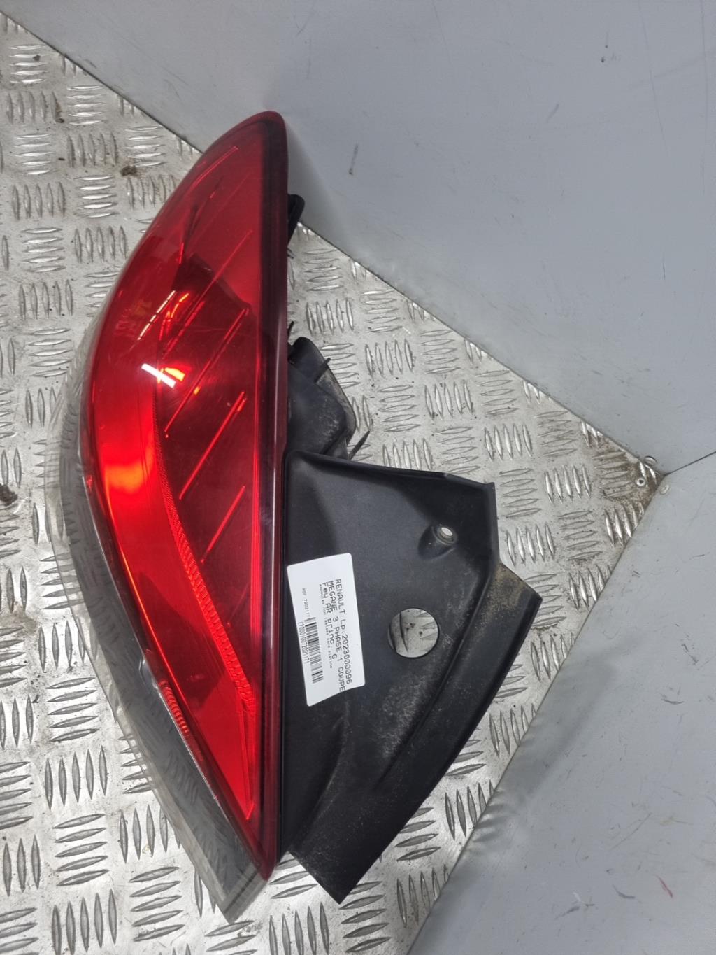 Fanale posteriore principale sinistro (luci) RENAULT MEGANE 3 PHASE 1 COUPE Diésel - 1