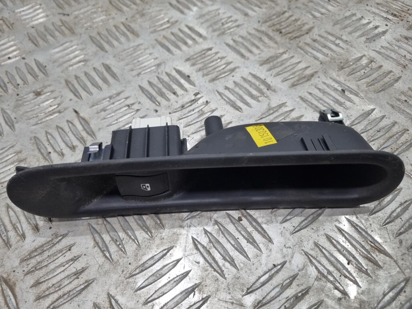 Interruttore lavacristalli posteriore destro RENAULT ESPACE 4 PHASE 2 Diésel - 1