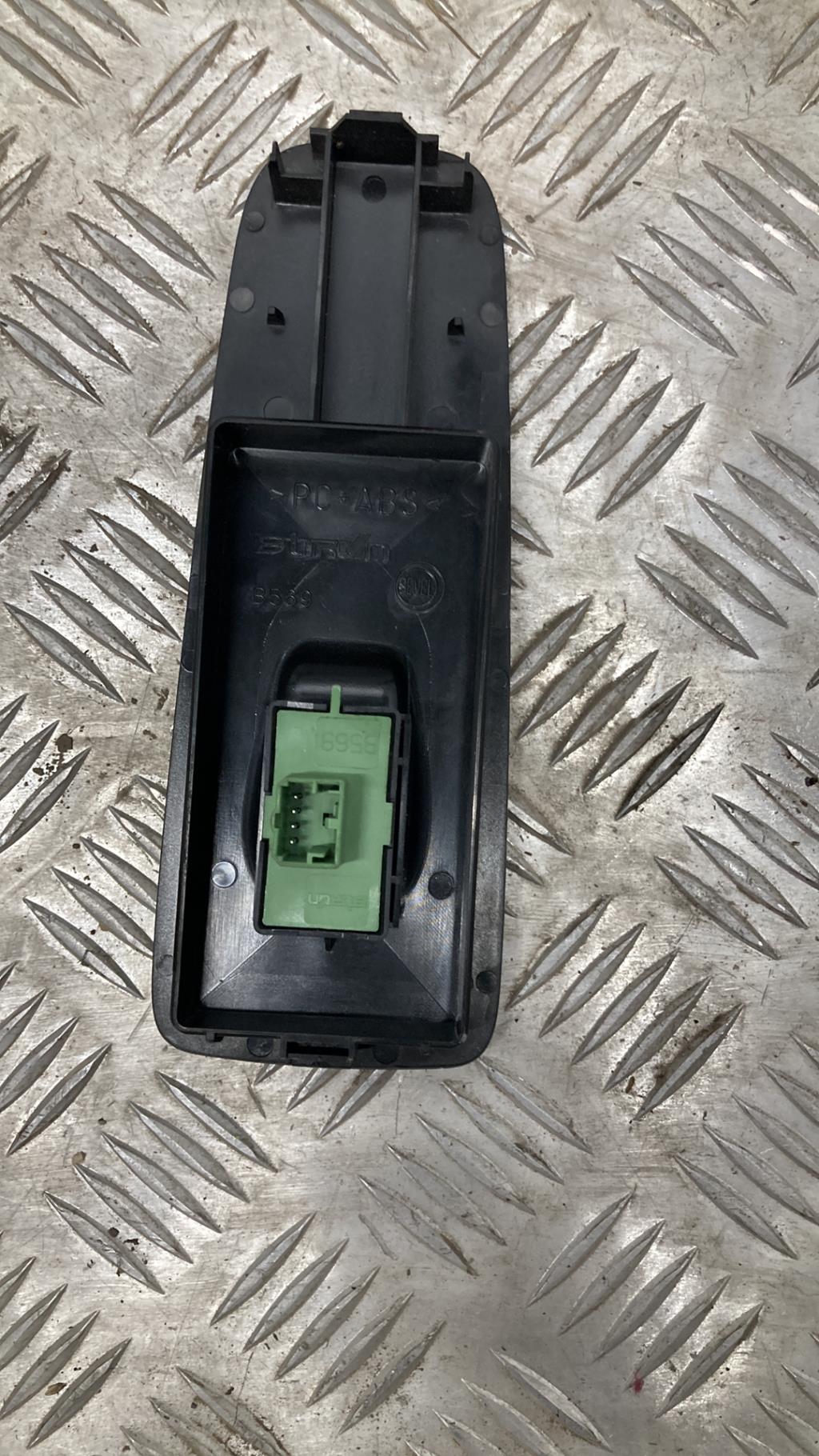Interruttore lavacristalli anteriore destro CITROEN JUMPER 3 PHASE 1 Diésel - 1