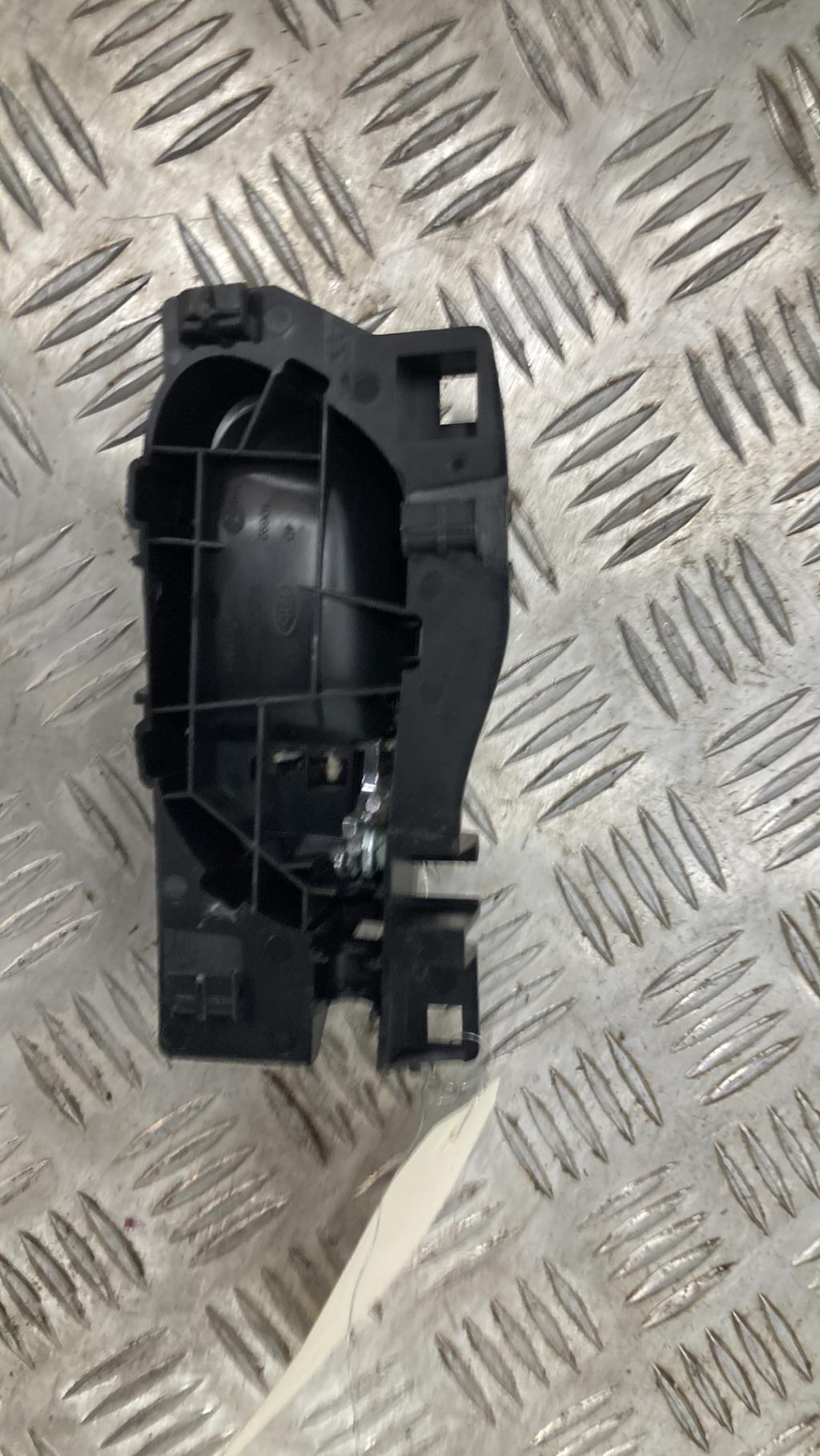 Maniglia interna anteriore destra PEUGEOT 308 1 SW PHASE 1 BREAK Diésel - 1
