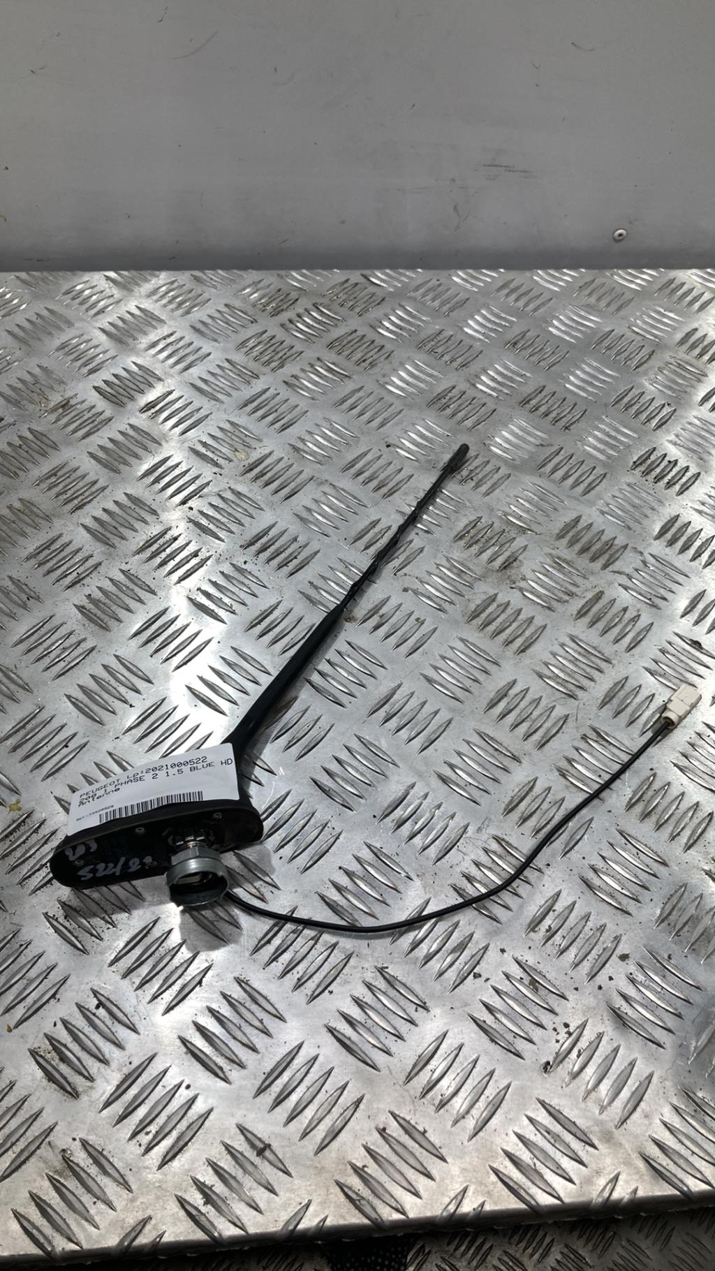 Antenne PEUGEOT 208 1 PHASE 2  - 1