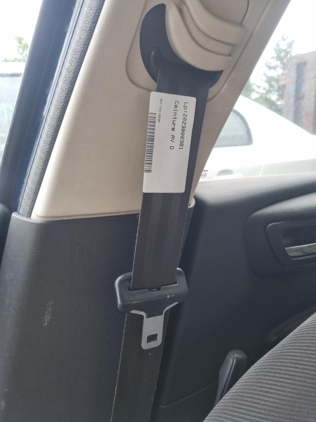 Cintura di sicurezza anteriore destra CITROEN C4 1 PHASE 1 Diésel - 1