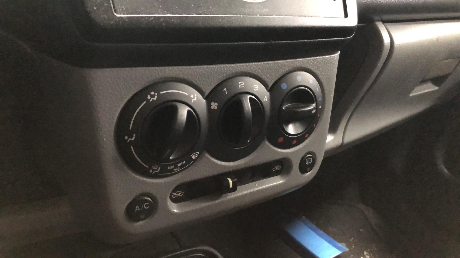 Commande chauffage SUZUKI IGNIS 2 Diesel - 1