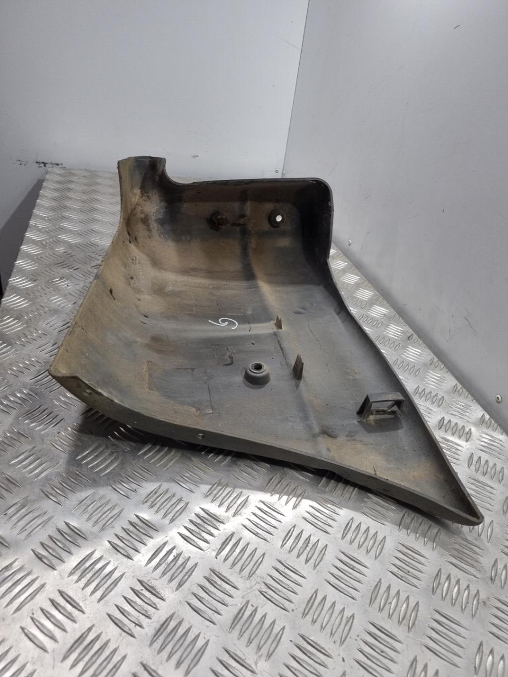 Crosse arriere gauche RENAULT MASTER 2 PHASE 1  - 1