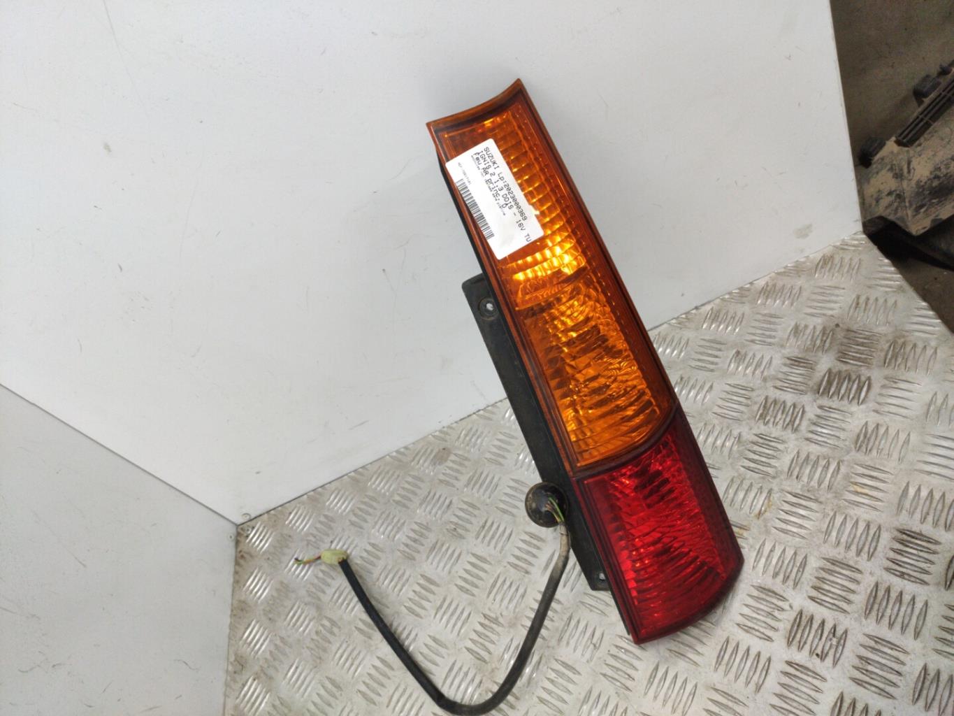 Fanale posteriore principale destro (luci) SUZUKI IGNIS 2 Diésel - 1