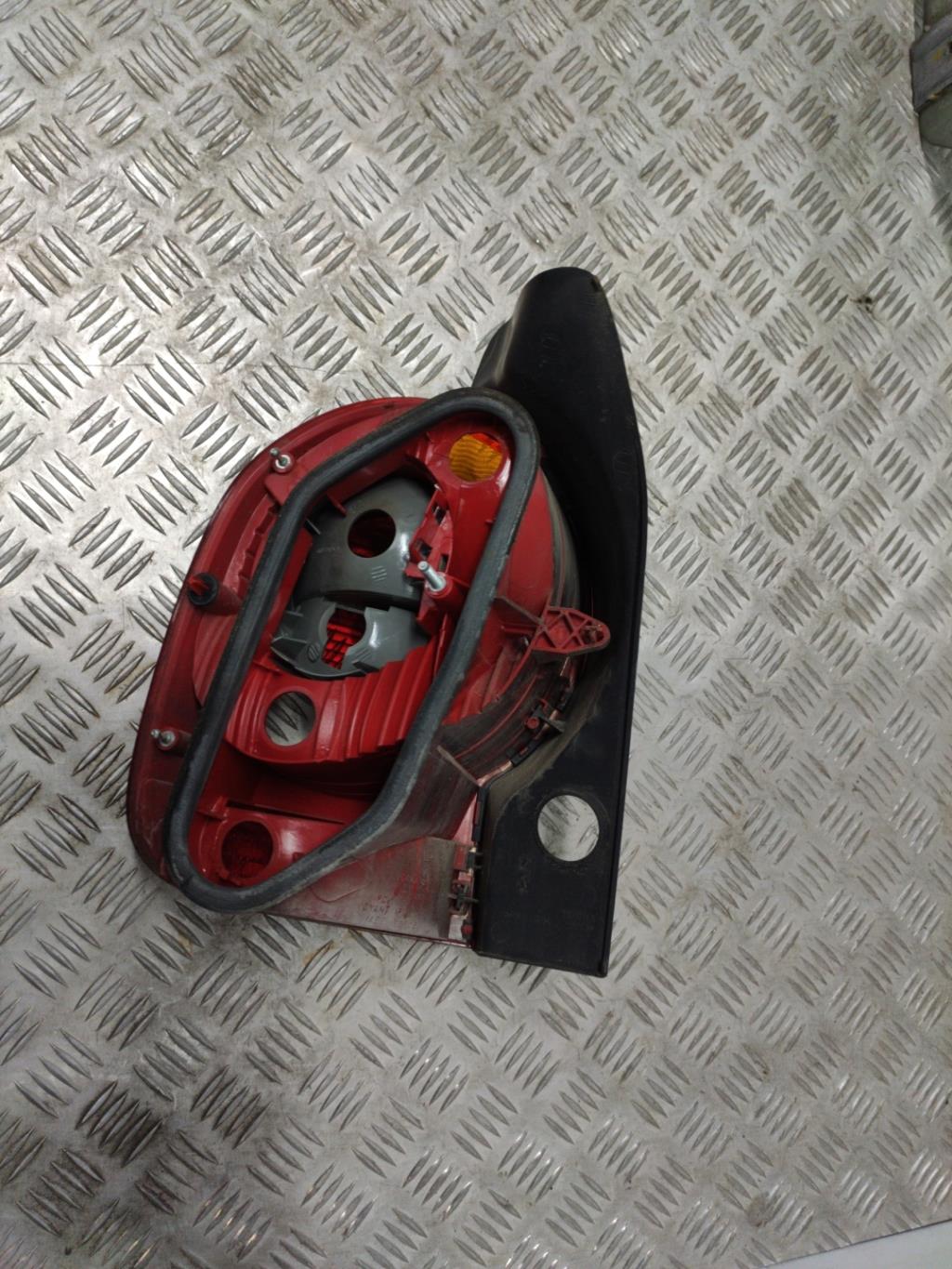 Feu arriere principal droit (feux) RENAULT MODUS PHASE 1 Essence - 1