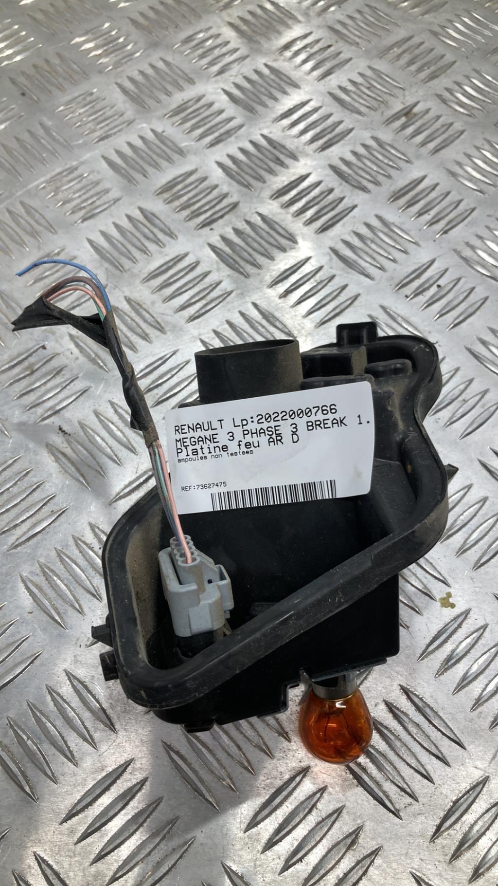 Base portalampade fanale posteriore destro RENAULT MEGANE 3 PHASE 3 BREAK Gasolina - 1