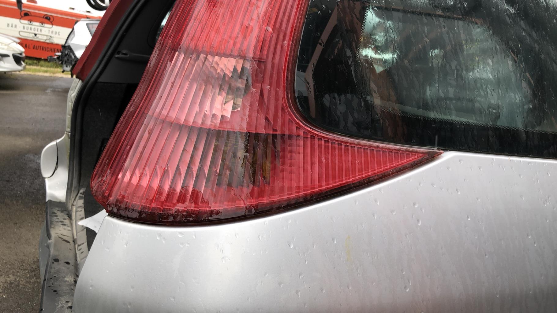 Fanale posteriore principale destro (luci) PEUGEOT 206 PHASE 2 BREAK Diésel - 1