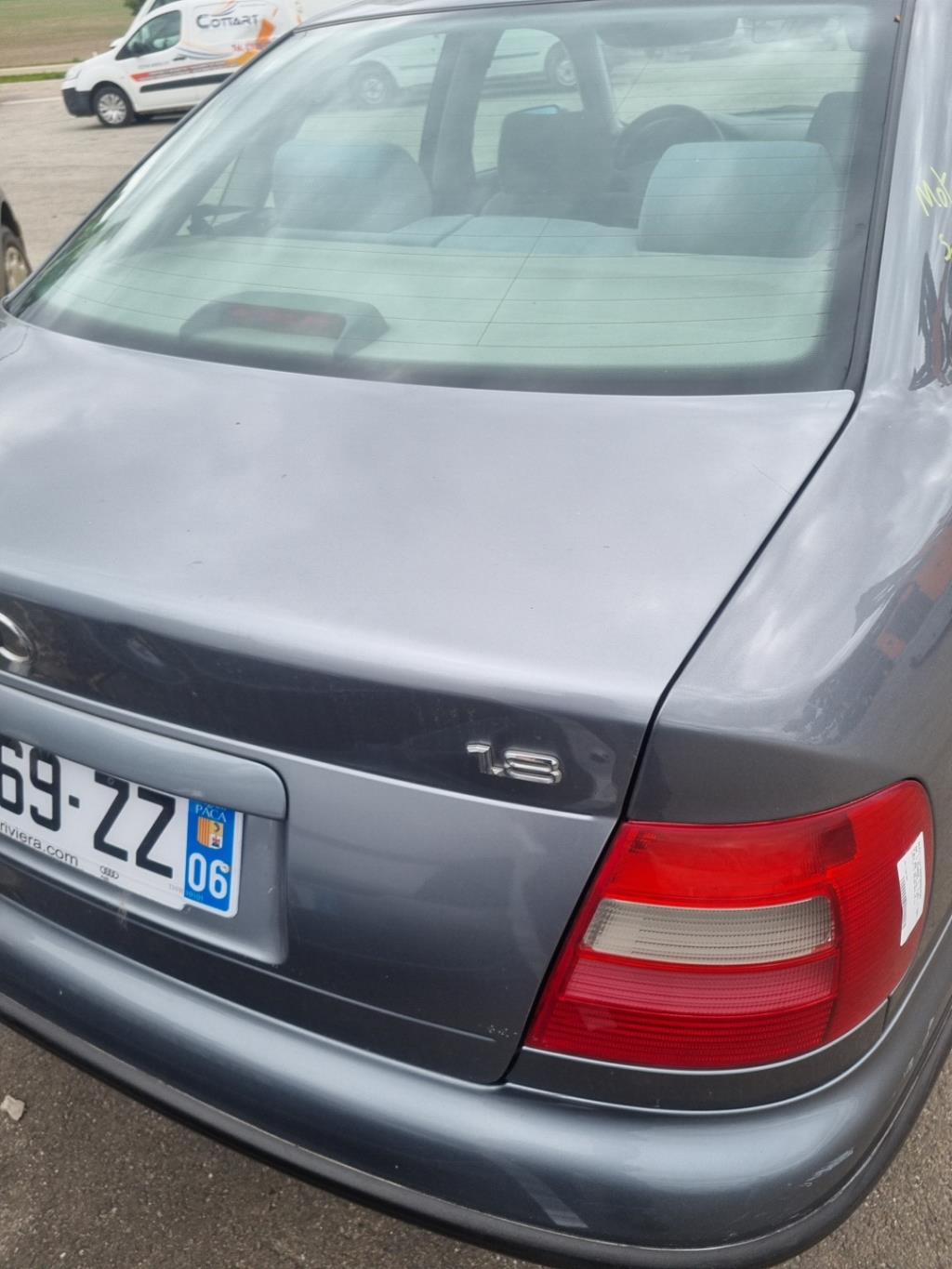 Portabagagli/Portellone posteriore AUDI A4 1 PHASE 1 Gasolina - 1
