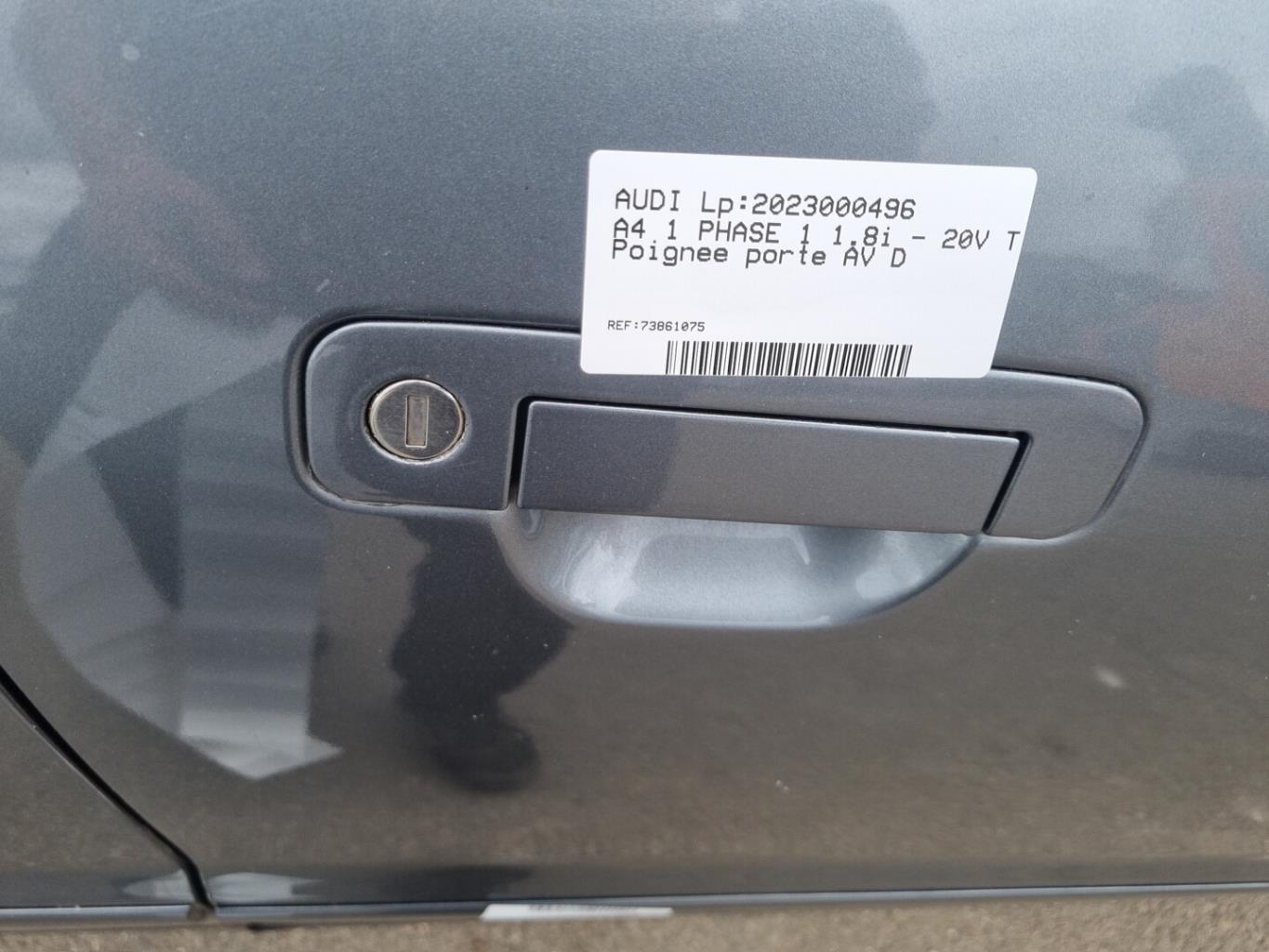 Maniglia portiera anteriore destra AUDI A4 1 PHASE 1 Gasolina - 1