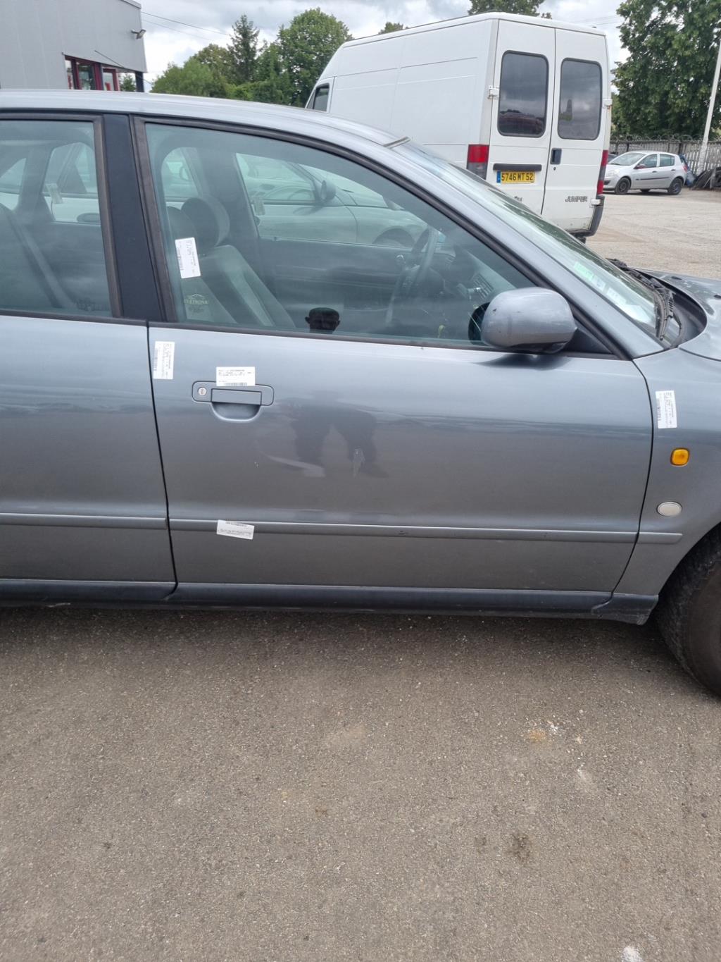Portiera anteriore destra AUDI A4 1 PHASE 1 Gasolina - 1