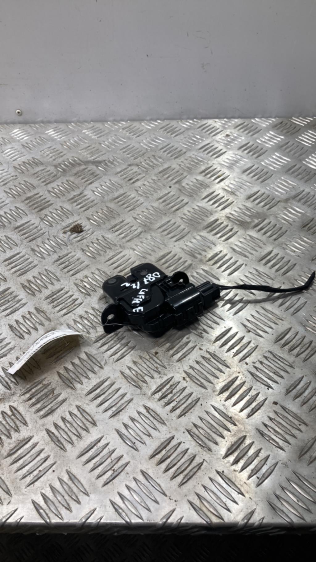 Serrure de hayon RENAULT SCENIC 3 PHASE 3  - 1