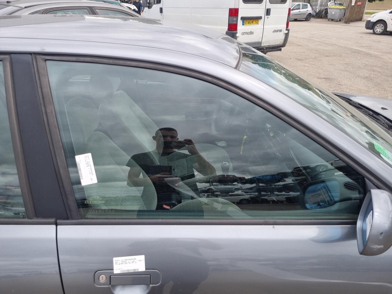 Vetro anteriore destro AUDI A4 1 PHASE 1 Gasolina - 1