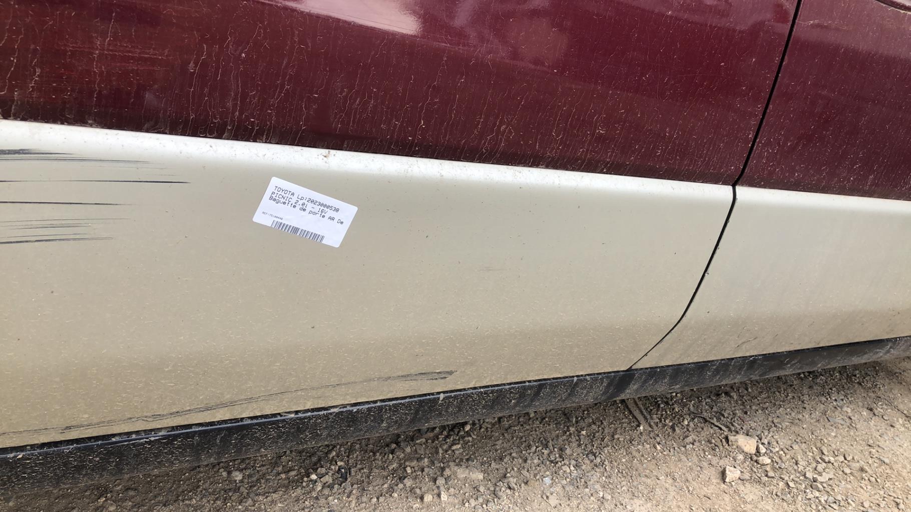 Modanatura portiera posteriore destra TOYOTA PICNIC Gasolina - 1