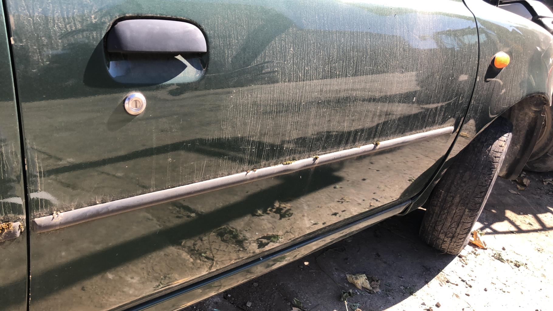 Modanatura portiera anteriore destra NISSAN MICRA 2 PHASE 2  - 1
