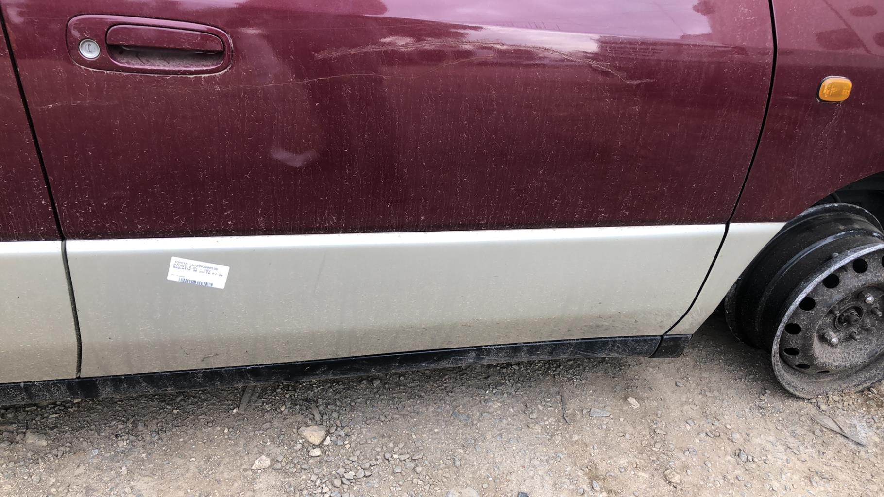 Modanatura portiera anteriore destra TOYOTA PICNIC Gasolina - 1