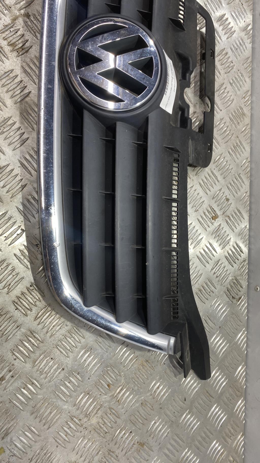 Calandre VOLKSWAGEN TOURAN 1 PHASE 1 Diesel - 1