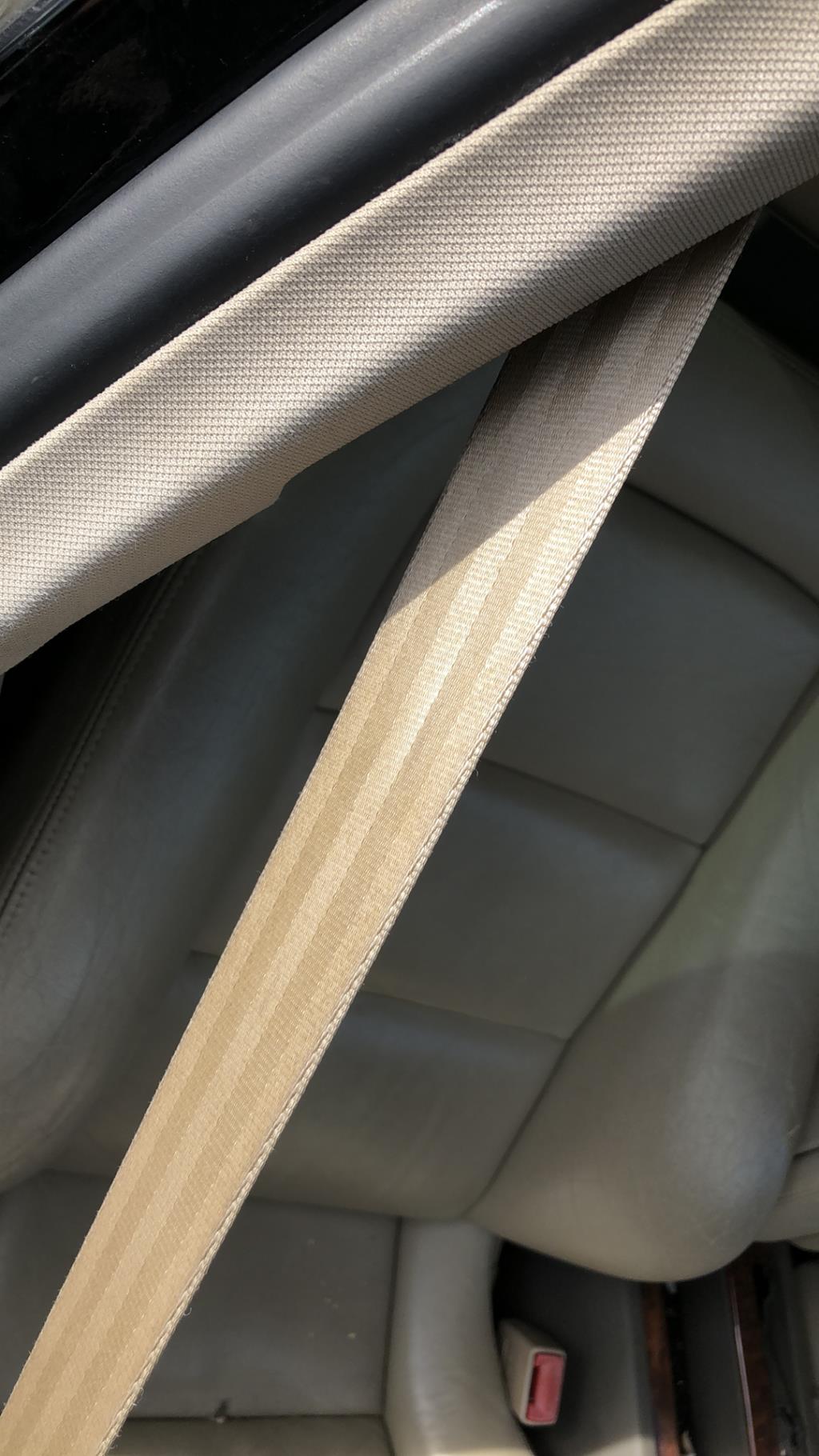 Ceinture avant gauche AUDI A8 1 PHASE 2 Essence - 1