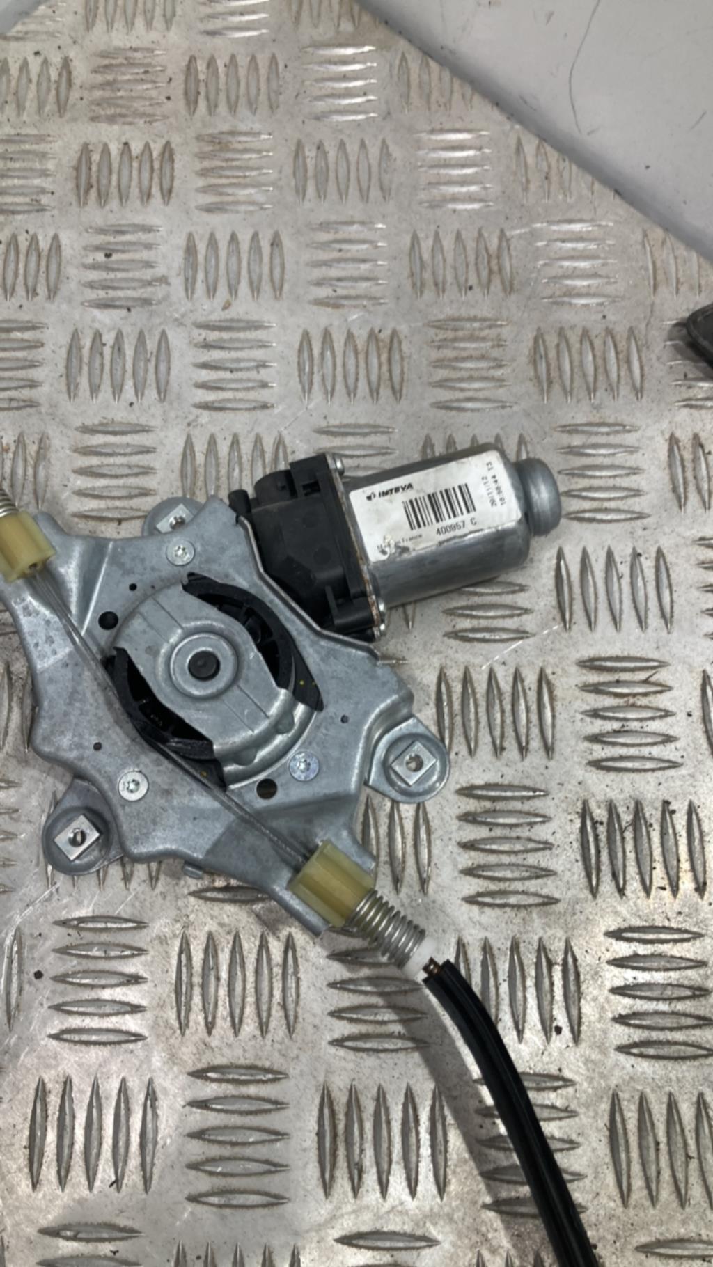 Alzacristalli elettrico anteriore sinistro RENAULT TWINGO 2 PHASE 2 Gasolina - 1