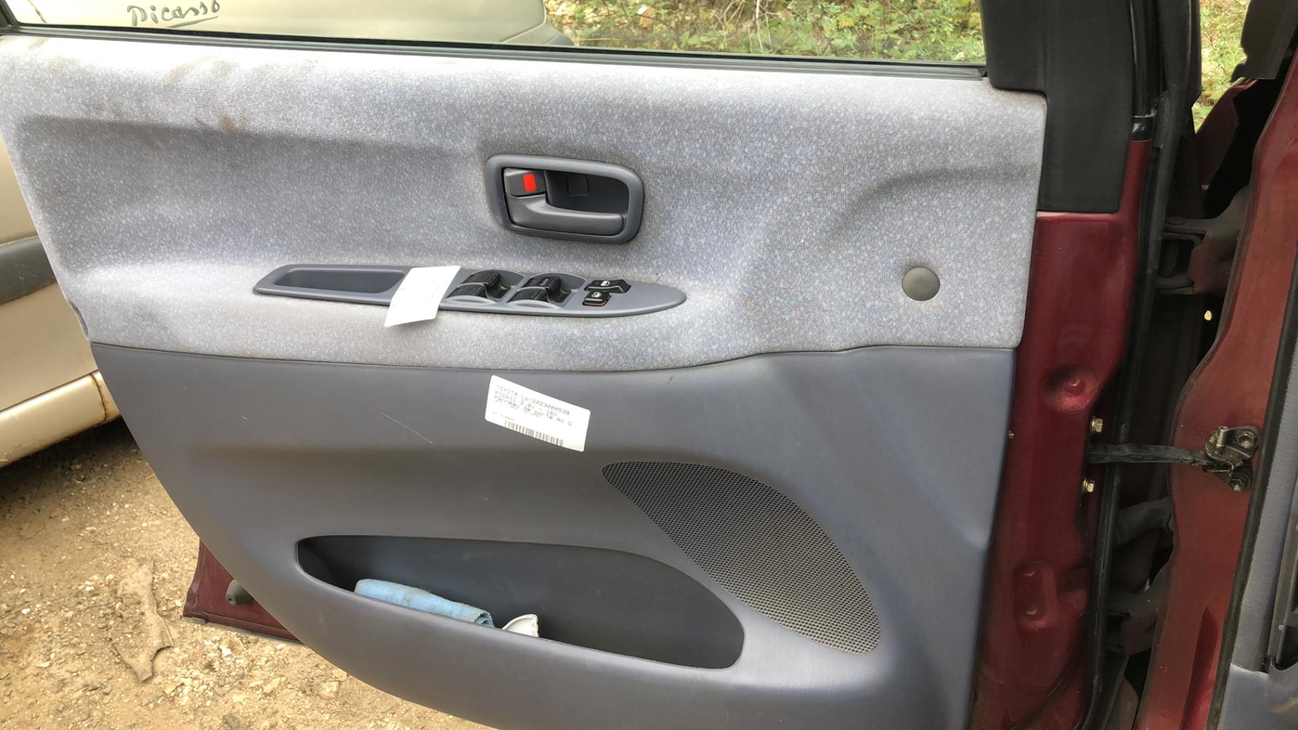 Pannello portiera anteriore sinistro TOYOTA PICNIC Gasolina - 1