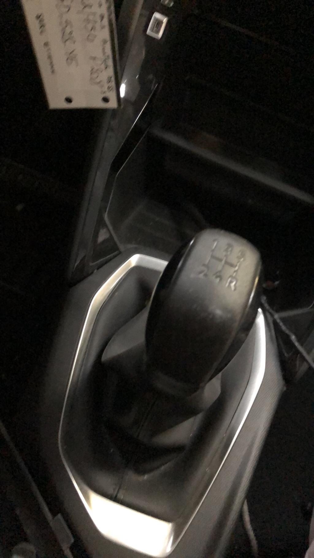 Pomello del cambio PEUGEOT 208 2 Gasolina - 1