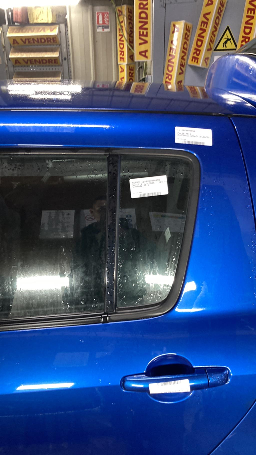 Vetro laterale fisso posteriore sinistro (portiera) SUZUKI SWIFT 3 Diésel - 1