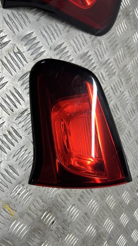 Feu arriere secondaire droit (feux) CITROEN C3 2 PHASE 1 Diesel - 1