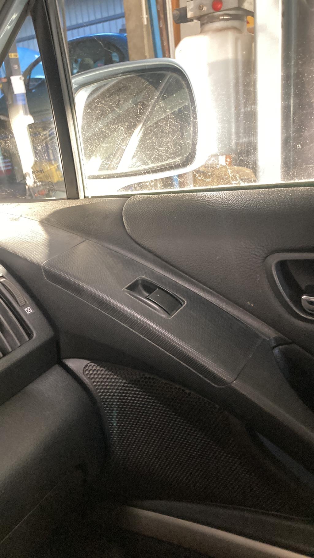 Interruttore lavacristalli anteriore destro TOYOTA COROLLA VERSO 2 PHASE 1  - 1