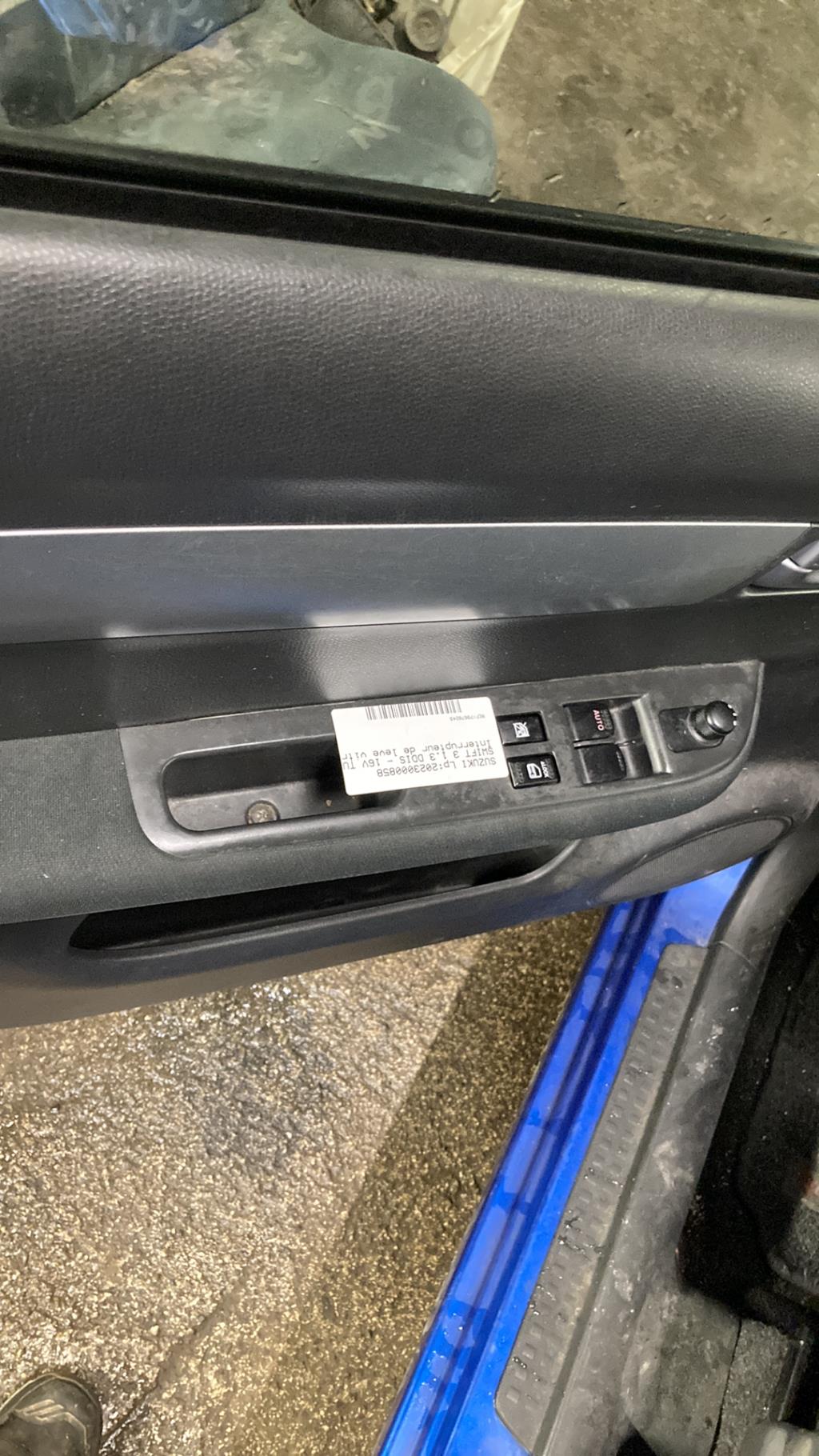 Interruttore lavacristalli anteriore sinistro SUZUKI SWIFT 3 Diésel - 1