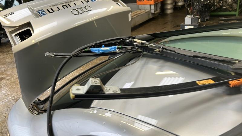 Alzacristalli elettrico anteriore destro AUDI A4 2 PHASE 2 Gasolina - 1